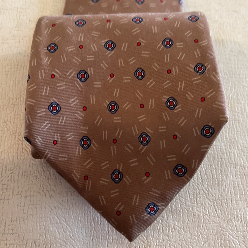 Marc Robbins Tan Tie 100% Silk Made in Italy